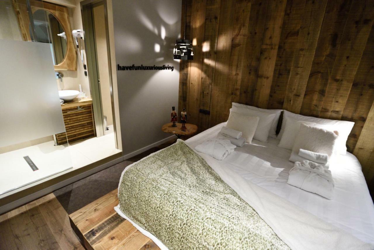 Magnifique Luxury Suites เทสซาโลนิกิ ภายนอก รูปภาพ
